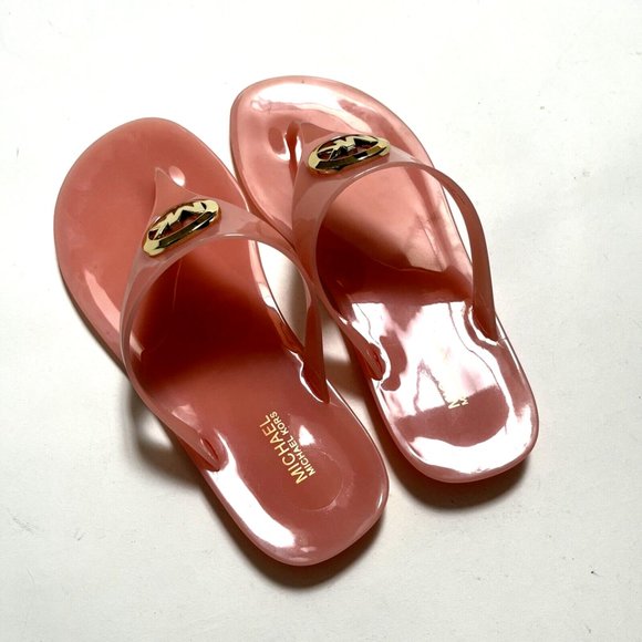 NWOB MICHAEL KORS Logo Thongs Flip-Flop Sandals Slide On Soft Pink Rubber - Picture 5 of 9